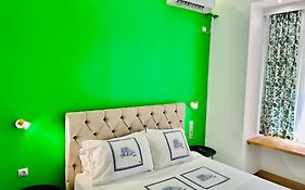 Casa Verde Di Giorgio 10 Mins Walk From Piraeus Port